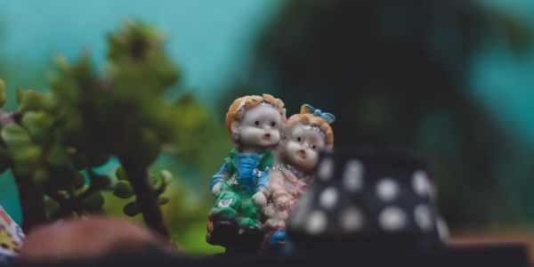 聽《永遠是個小娃娃》找回童心