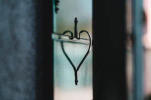 雨中聽《花心》:一聲不分手的告白 雨中聽《花心》:一聲不分手的告白