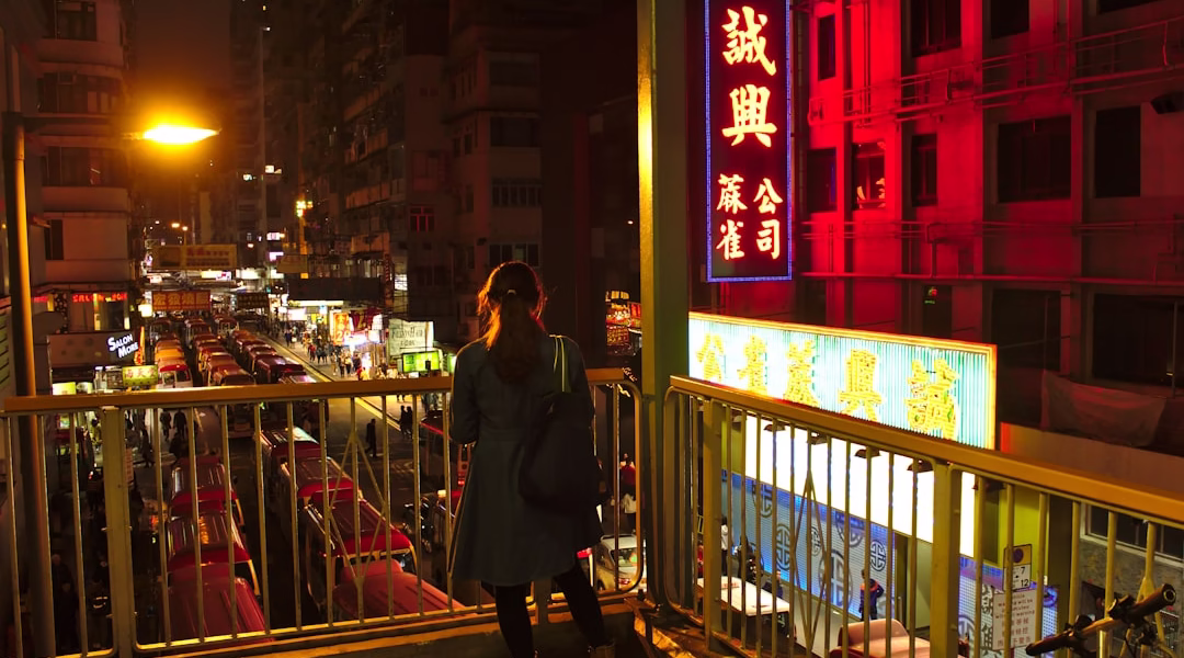 街市夜風聆《香港之夜》 街市夜風聆《香港之夜》