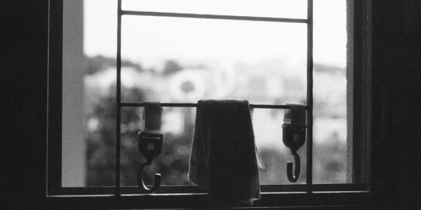 酒香在收音機裡回來