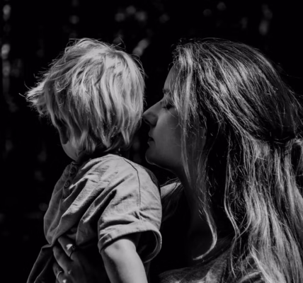 媽媽說的勇敢溫柔光 媽媽說的勇敢溫柔光