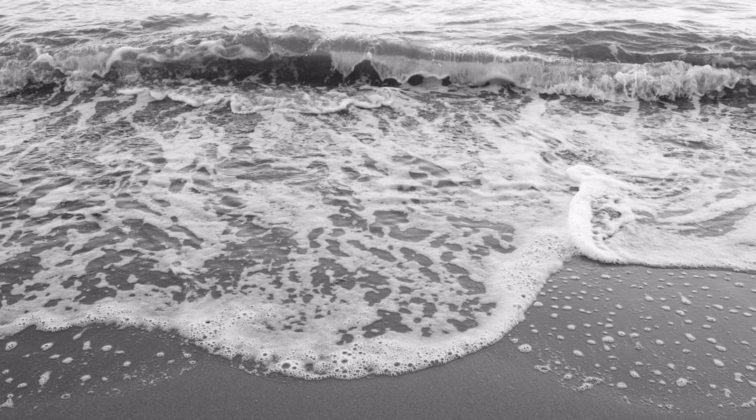 聽海的無力,心中嘆息 聽海的無力,心中嘆息