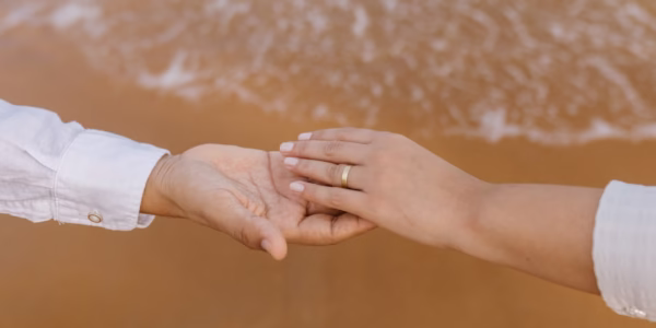 那一刻，恨不能相逢未嫁時