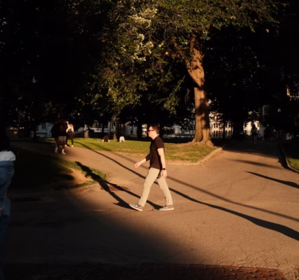 手牽手走過的街道,留在心底的音符 手牽手走過的街道,留在心底的音符