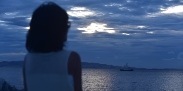 港灯里的我——女心的细语