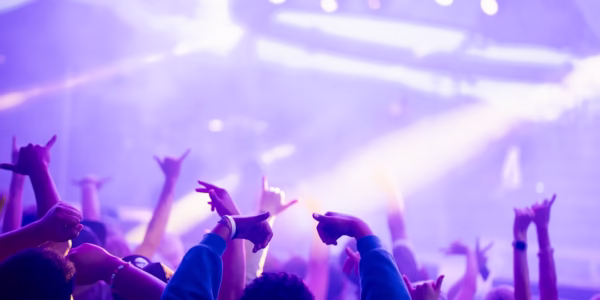 朋友聚會的合唱時刻