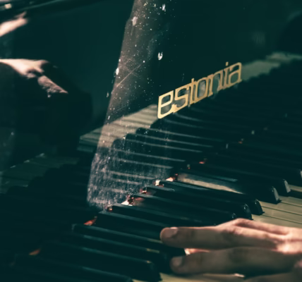 《我相信》里的光与坚持 《我相信》里的光与坚持