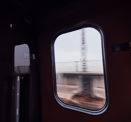 潮風中,我聽見你的聲音 潮風中,我聽見你的聲音