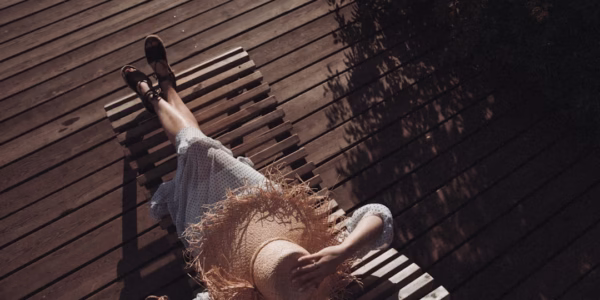 午後的蝉鸣，回不去的夏天