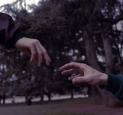 如果你碰到他,我在你身邊 如果你碰到他,我在你身邊