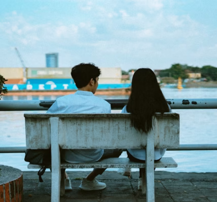 「被當作大人」的友情與曖昧 「被當作大人」的友情與曖昧