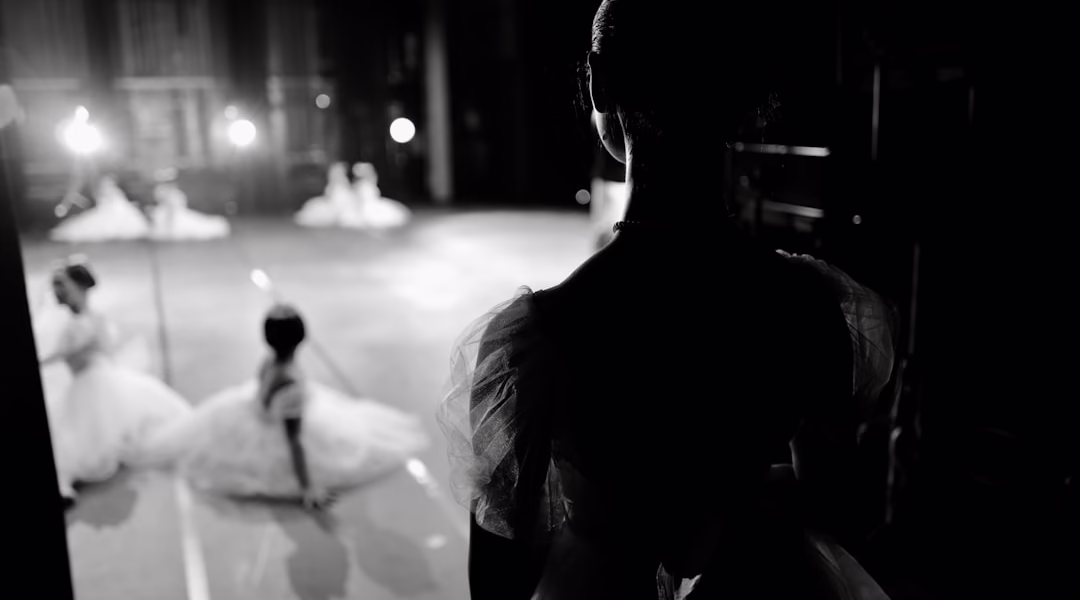 舞台最深情:我在《只能想念你》 舞台最深情:我在《只能想念你》