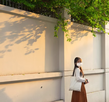 半天假:青春的微光 半天假:青春的微光