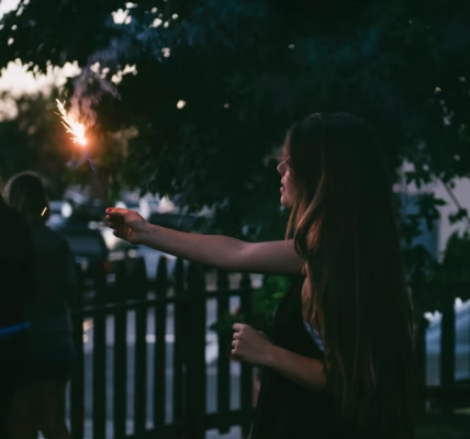 曾在雨夜聽見的那句「你怎麼說」 曾在雨夜聽見的那句「你怎麼說」