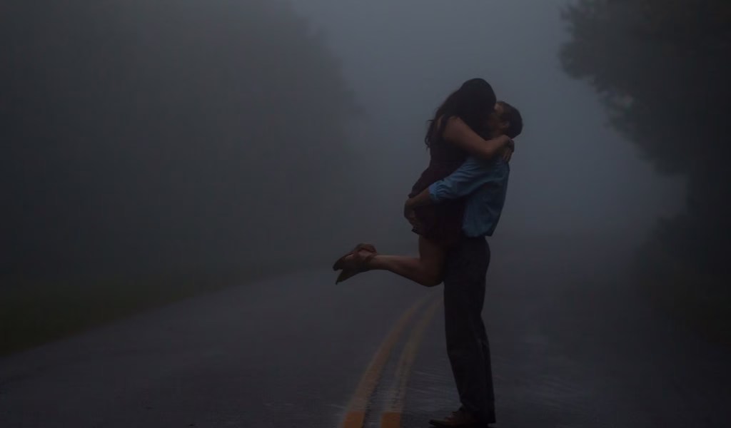 吻别:雨夜里的告别 吻别:雨夜里的告别