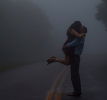 吻别：雨夜里的告别