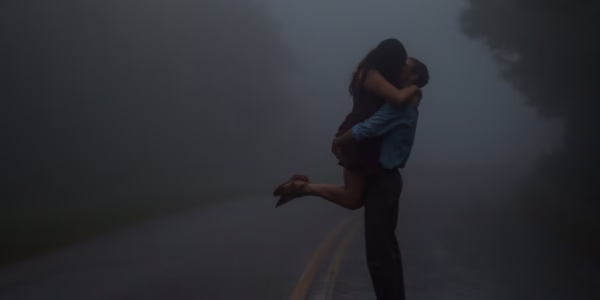 吻别：雨夜里的告别